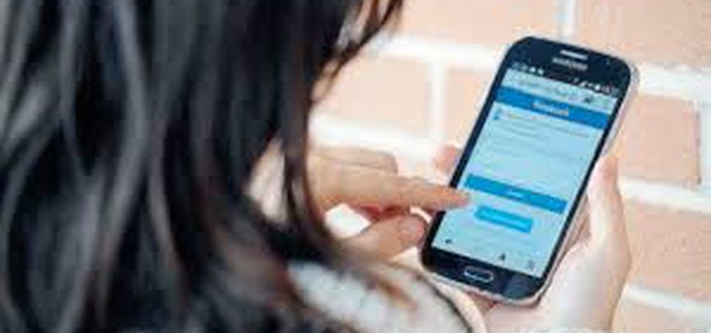 Stalking ai danni del suo ex e della nuova fidanzata, ora non può avvicinarsi