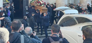 Oggi a Roma i funerali di Claudio Coccoluto. A salutarlo anche gli amici di Catanzaro