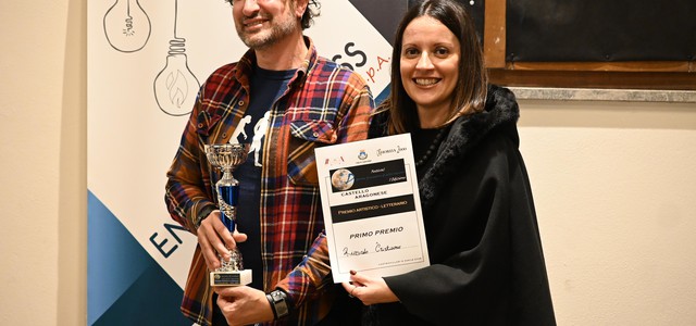 Primo premio per lo scrittore Riccardo Cristiano con “La compagnia del lupo”