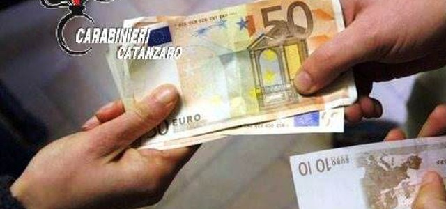 Estorceva denaro ed oro a coppia anziani, arrestato 34enne catanzarese