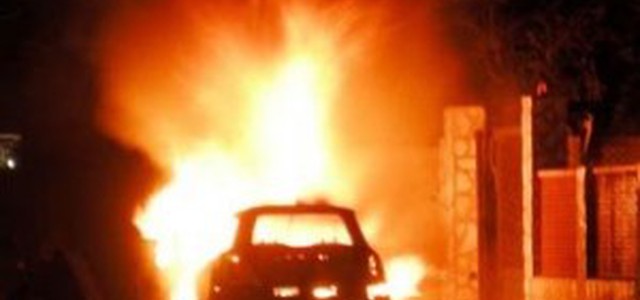 Siderno, auto di un consigliere comunale data alle fiamme 