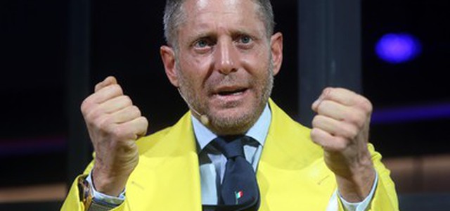 Lapo Elkann, Renzi è Micron. La replica: 'Lo saluto e stia bene'