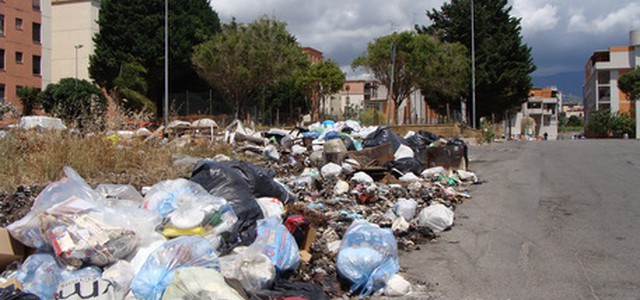 Grave l'emergenza rifiuti a Reggio Calabria