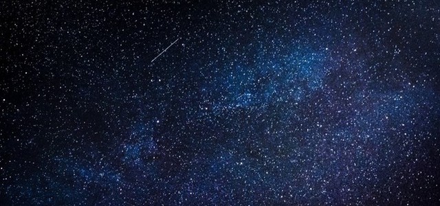 Occhi al cielo per le stelle cadenti di agosto