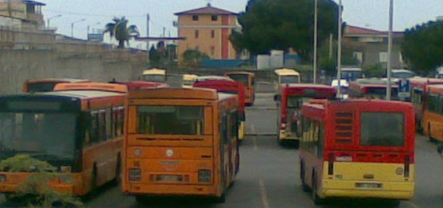Bosco sui trasporti pubblici: " Il primo cittadino dovrebbe chiarire se contano di più le postazioni dei manager oppure i diritti dei catanzaresi."