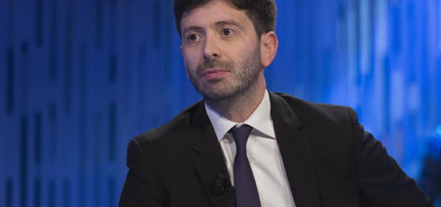 Catanzaro nel cuore: "Il ministro Speranza si dimetta"