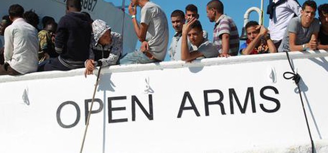 Migranti, Medici Senza Frontiere non firma il codice delle Ong al Viminale