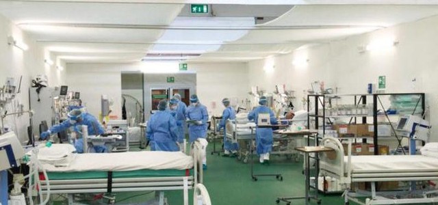 Covid-19, passi in avanti per ospedali da campo e "Covid hotel"