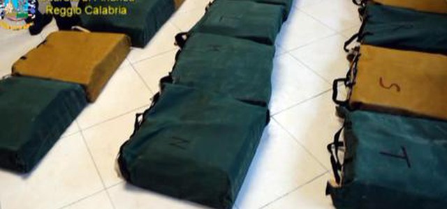 Sequestrati 218 Kg di cocaina nel porto Gioia Tauro