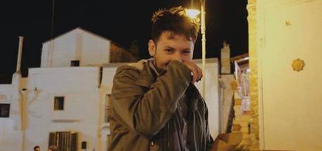 Gay: vittima di bullismo denuncia su Fb, basta con questo schifo