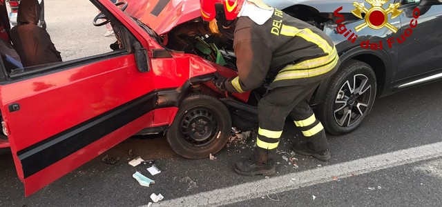 Scontro a Diamante, quattro feriti