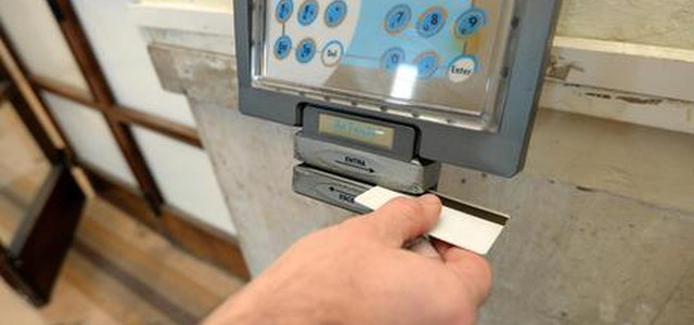 P.A, 280 licenziamenti in un anno