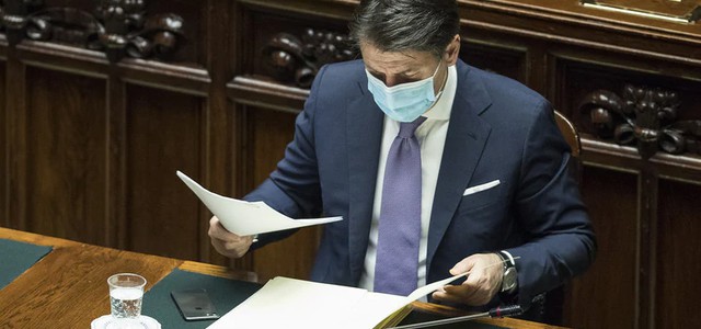 Nuovo Dpcm, "Non sono i ristoranti ad alimentare contagi". E che dire degli stadi?
