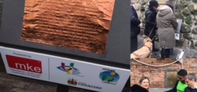 “Kiss please” un bacio e la possibilità di ammirare, valorizzare, divulgare e condividere con una foto le bellezze e la storia della nostra città.