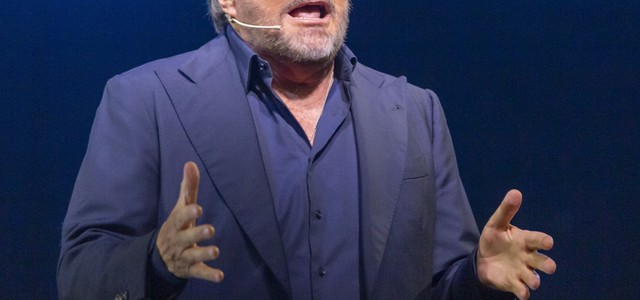 Festival d’Autunno, al Politeama di Catanzaro anticipato lo spettacolo di Christian De Sica
