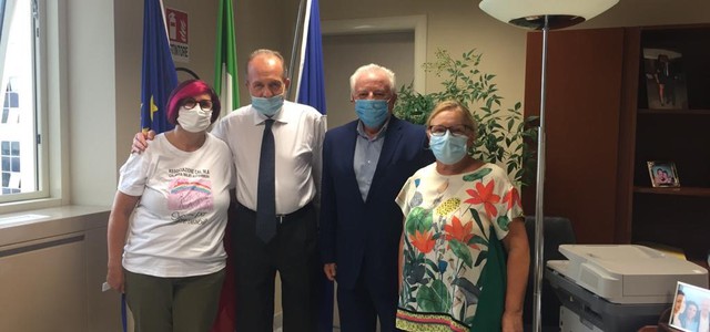 Le associazioni manifestano in Cittadella ed incontrano Bevere