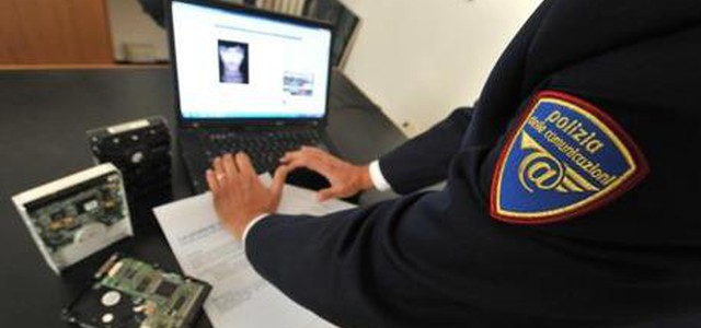 Appassionato collezionista di immagini e video pedopornografici, arrestato impiegato