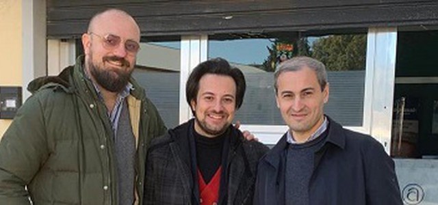 CARDAMONE E SCULCO: “IL CANTANTE STEFANO GAGLIARDI ORGOGLIO CATANZARESE AL CONCERTO DI CAPODANNO”