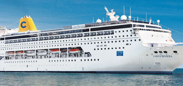 In arrivo al porto di Reggio Calabria la Costa Neo Riviera