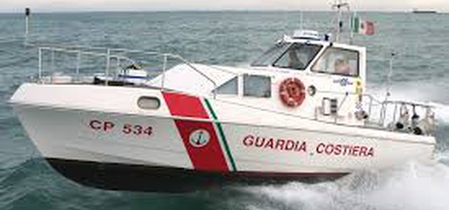 Diportisti soccorsi da Guardia costiera