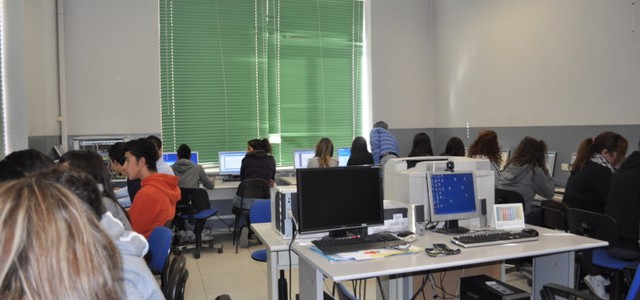 EMERGENZA CORONAVIRUS, I PORTATILI DELL’I.T.E. GRIMALDI-PACIOLI PER COLMARE LE DISTANZE