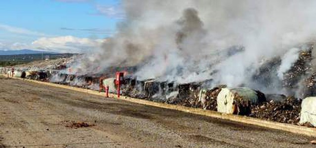 Incendiata una discarica a Cassano allo Ionio