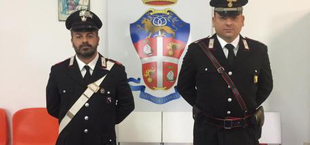 In auto oltre un chilo hascisc, arrestato