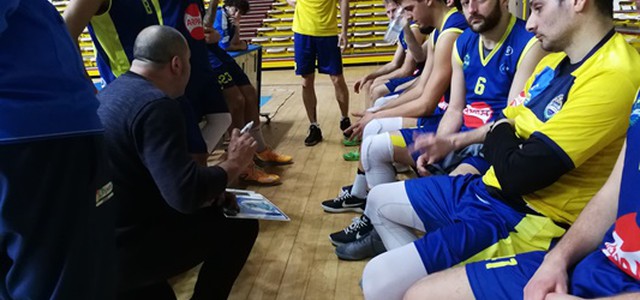 Lamezia si sbarazza senza problemi della Nuova Jolly