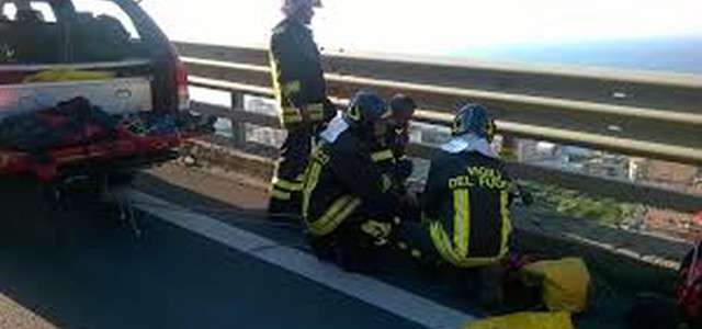 Dimessa dall'ospedale, si getta da un viadotto. Indagati due medici e un infermiere di Vibo