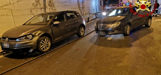 Incidente stradale a Cosenza, un ferito
