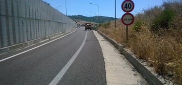 Rimozione rifiuti abbandonati lungo le strade statali 106 Jonica e 106 VAR/A nel Catanzarese