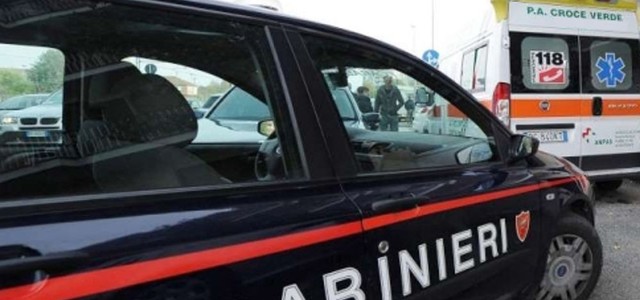 Ambulanze occupate, il 118 chiede aiuto ai carabinieri per salvare una donna