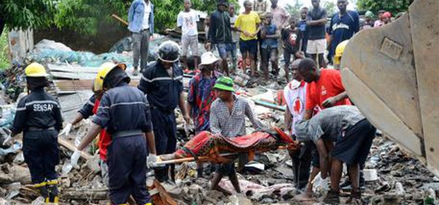 Mozambico: crolla 'montagna' di rifiuti, 17 morti