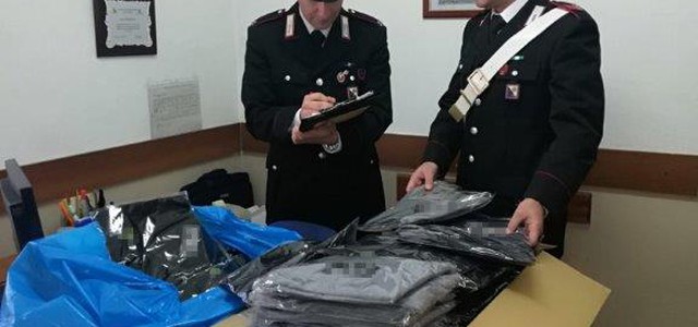 Sequestrata merce contraffatta, una denuncia