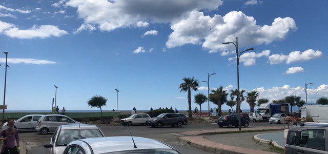 La delusione dei catanzaresi che aspettano le Frecce Tricolori (FOTO E VIDEO)