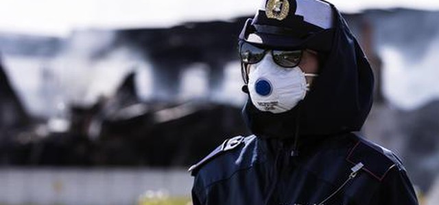Pomezia, sequestrato l'impianto andato a fuoco. Verifiche su livelli di diossina