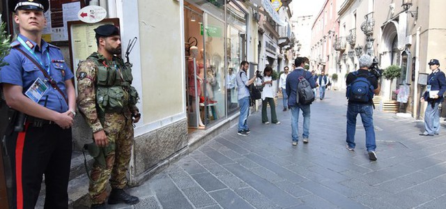 G7: Taormina off limits, body cam e badge anche a bimbi