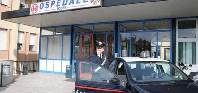 Tenta di rubare offerte alla Madonna in cappella ospedale, denunciato