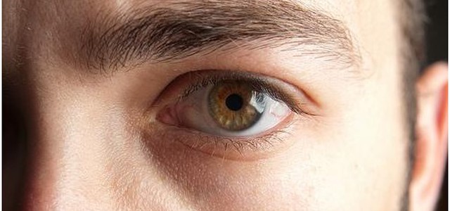 Come proteggere gli occhi con le lenti a contatto