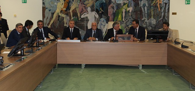 Prima Commissione, Sergio rieletto presidente