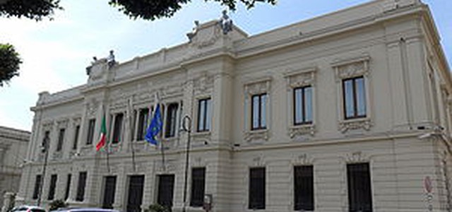 Caporalato, Prefettura Reggio: controlli su aziende legate a clan