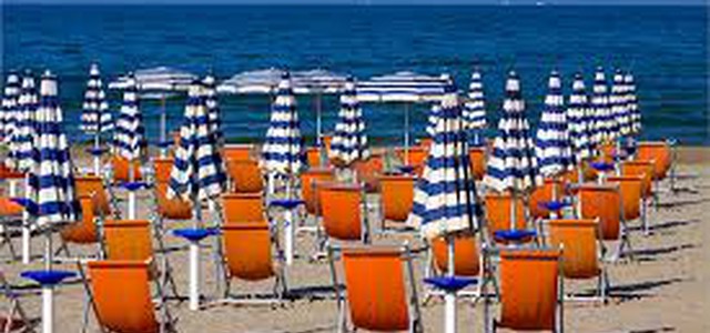 Regione Calabria ostacola proroga concessioni balneari, battuta d'arresto per comparto turistico