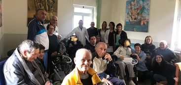 Pazienti e familiari del Centro clinico San Vitaliano di Catanzaro si incontrano leggendo