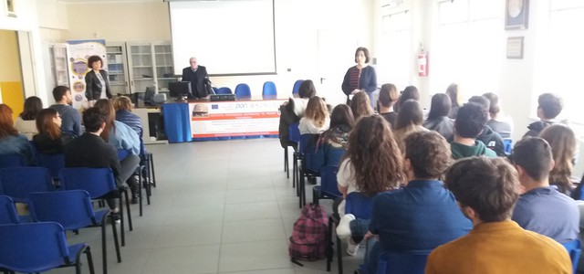 Consorzio di Bonifica: settimana della Bonifica il report del seminario al Liceo Fermi  Nell’ambito della Settimana della Bonifica e dell’Irrigazione che il Consorzio sta svolgendo nel comprensorio co