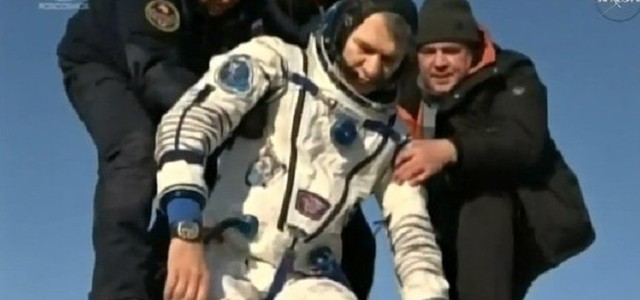 Atterrata la Soyuz, AstroPaolo è tornato