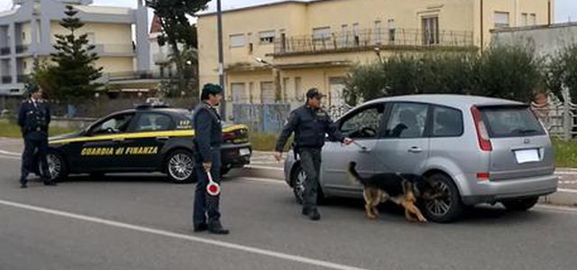 Due arresti sulla Jonica per droga