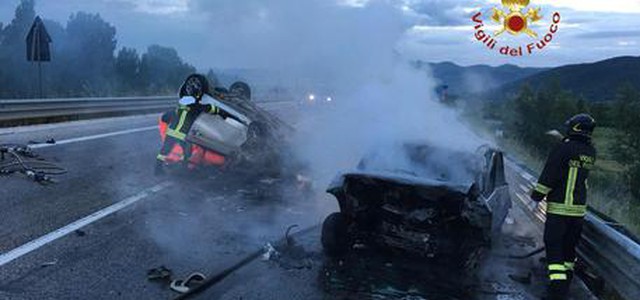 Grave incidente stradale in Umbria, tre morti: una vittima è calabrese