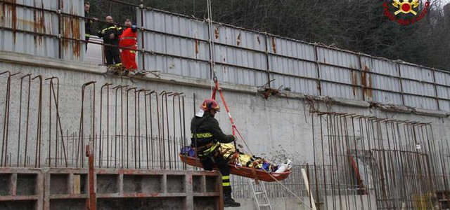 Incidente sul lavoro, lavorava in nero operaio caduto: denunciata impresa