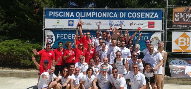 US Acli Arvalia Nuoto Lamezia è medaglia di bronzo 