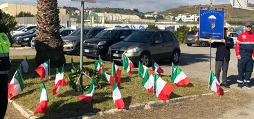 Catanzaro- In Piazza Martiri delle Foibe celebrazione in memoria dei martiri.  Domani tocca alle scuole.(Gallery e Video)